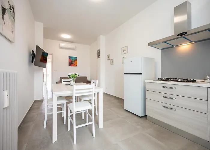 Esclusivo - Zona Metro Massaua-marche Apartmán *