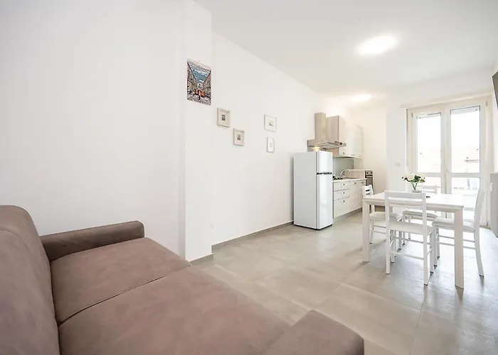 Esclusivo - Zona Metro Massaua-marche Apartmán