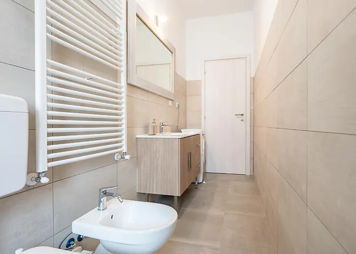 Esclusivo - Zona Metro Massaua-marche Apartmán *