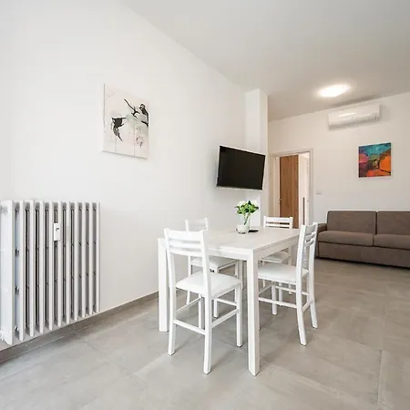Esclusivo - Zona Metro Massaua-marche Apartmán